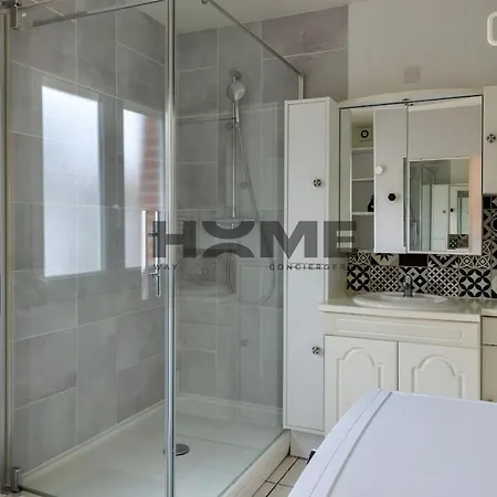 Family House Apartamento Caudry
